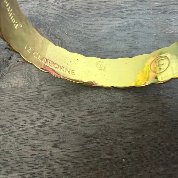 Vintage Liz Claiborne Style is More than Fashion Enamel Gold Bangle Bracelet - Picture 7 of 8